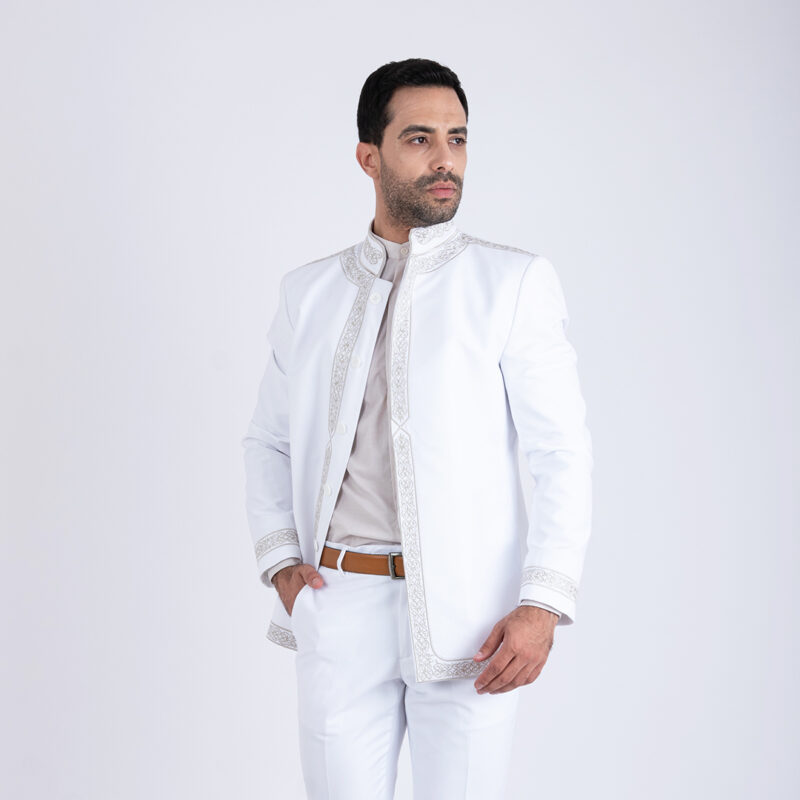 Costume Traditionnel Blanc-Beige – Image 4