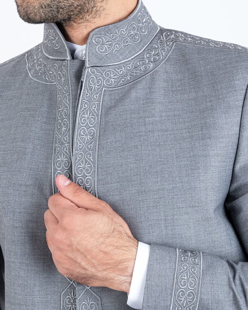 Costume Traditionnel gris – Image 4
