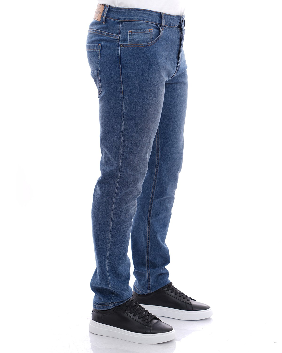 Jean Bleu Homme - Coupe Ajustée 2 Jean Bleu Homme - Coupe Ajustée – Image 2