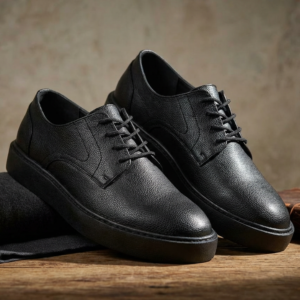 Chaussures  Noir cuir