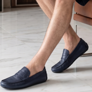 mocassin cuir crispé bleu marine