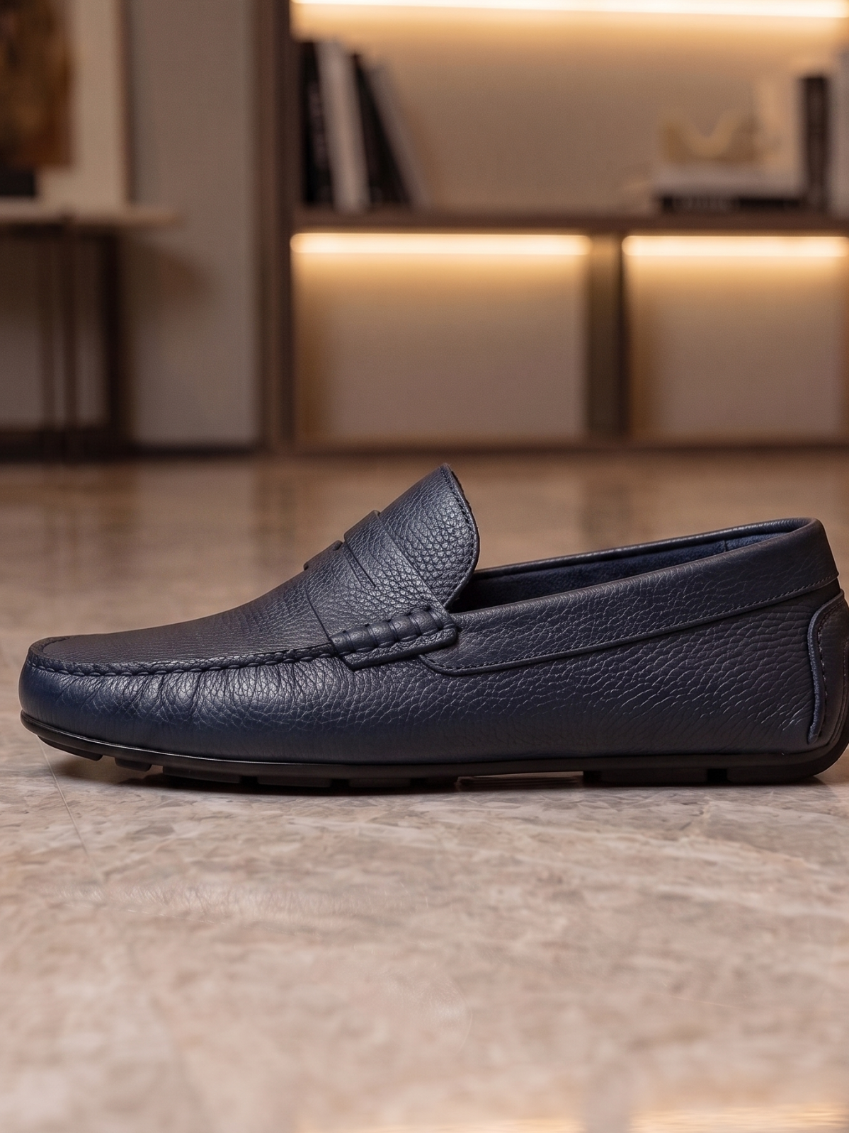 Mocassins Homme en Cuir Bleu Marine Crispé 2 Mocassins Homme en Cuir Bleu Marine Crispé – Image 2